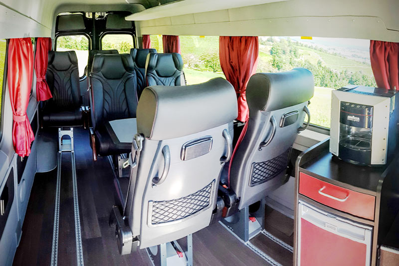 Busmiete: 9 seats Mercedes Minibus VIP Class for rent